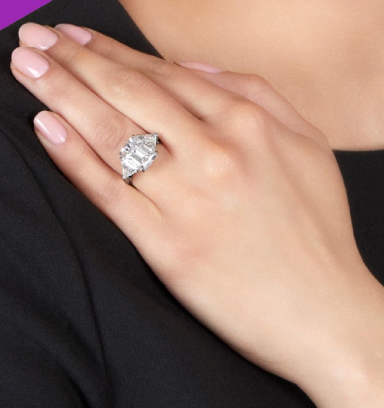 Modern GIA Certified 3 Carat Emerald Cut Diamond Platinum Ring For Sale