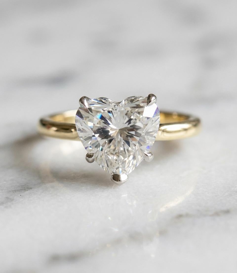 GIA zertifiziert 3 Karat F Farbe Herz Diamant Platin 18K Gelbgold Ring (Herzschliff) im Angebot