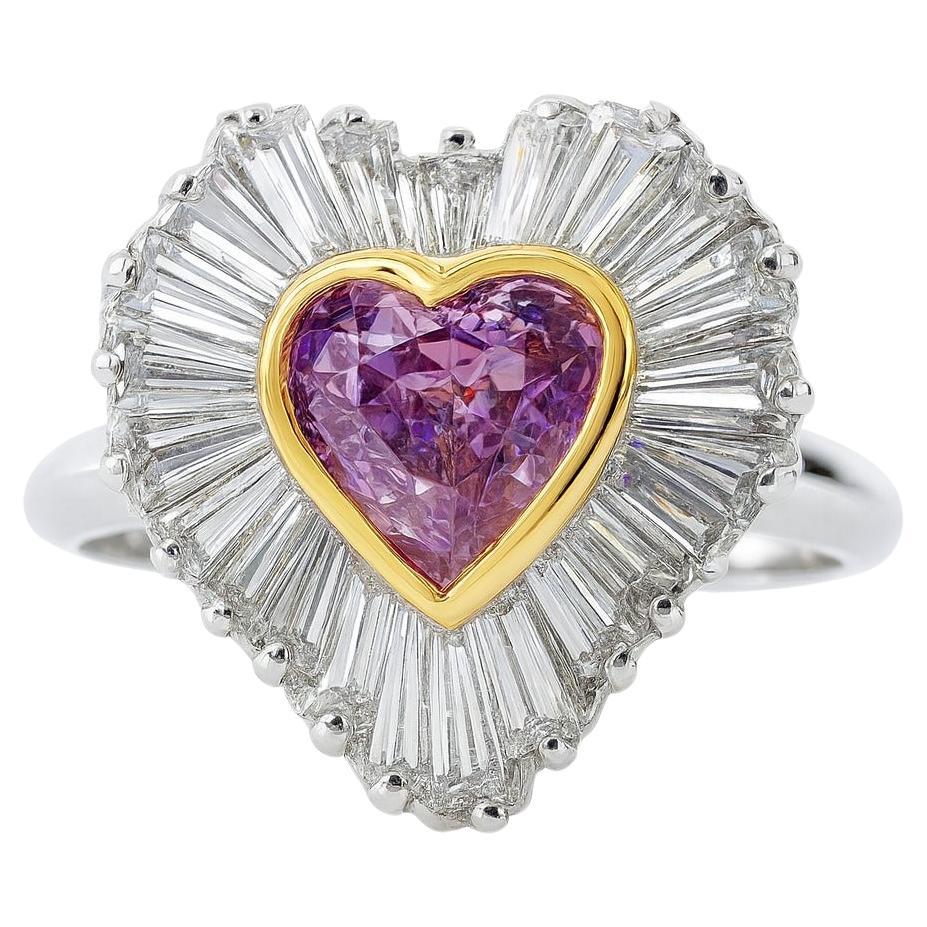 Anello di fidanzamento con cuore di diamante rosa-viola intenso certificato GIA da 3 carati in vendita