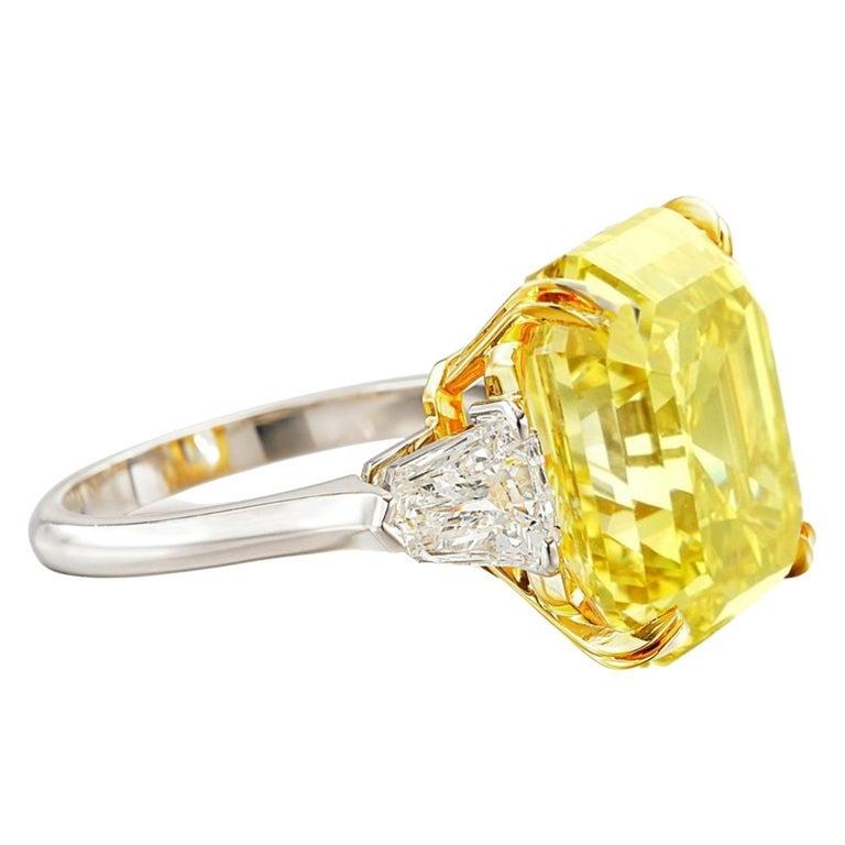 Women's or Men's GIA Certified 3 Carat Fancy Yellow Emerald Cut Diamond Platinum Ring For Sale
