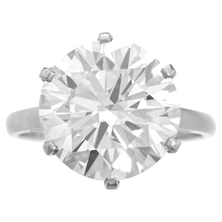 Anello di fidanzamento solitario in platino certificato GIA da