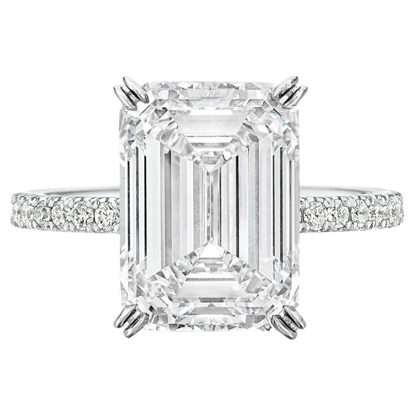 GIA Certified 3 Carat Internally Flawless Clarity Emerald Diamond with pavè