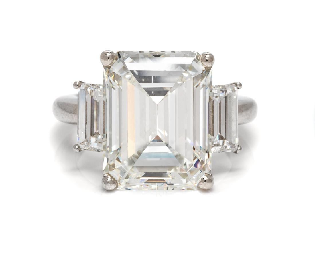 The main stone is an amazing quality Gia Certified 3.50 Carat Emerald Cut Diamond  J Color Internally Flawless Clarity
Excellent polish
Excellent symmetry
