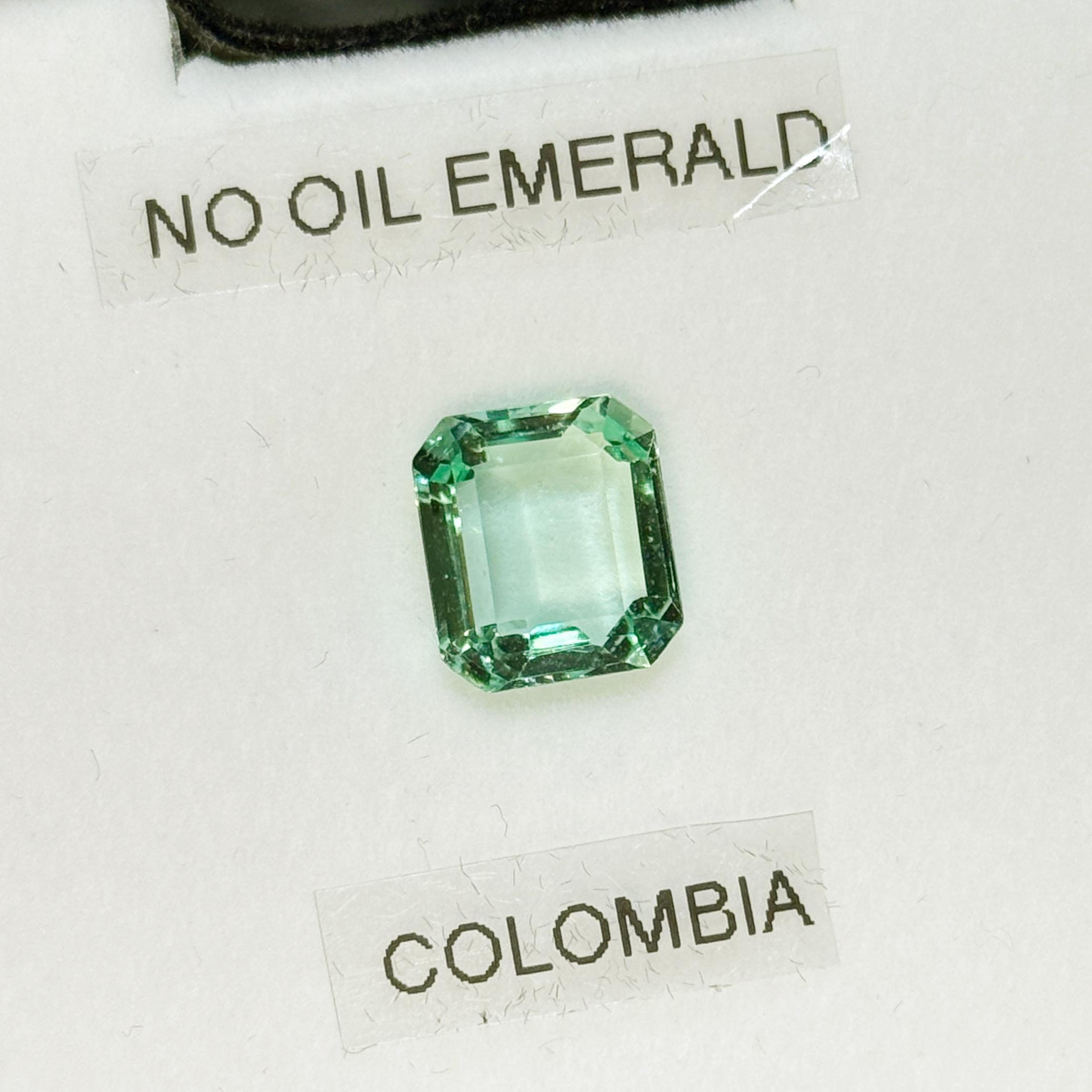 GIA Certified 3 Carat NO OIL Colombia Emerald Loose Gemstone For Sale 2