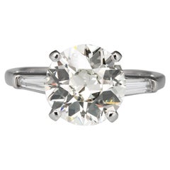 GIA Certified 2.70 Carat Old Mine Cut Diamond 18 Carats White Gold Ring