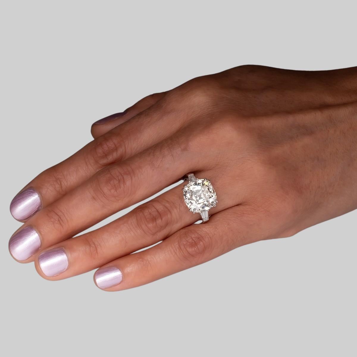 Taille vieille mine GIA Certified 3 Carat Old Mine Cut Diamond Solitaire Ring D FLAWLESS en vente