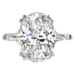 GIA zertifiziert 3 Karat Oval Baguette Diamant Ring Made in Italy