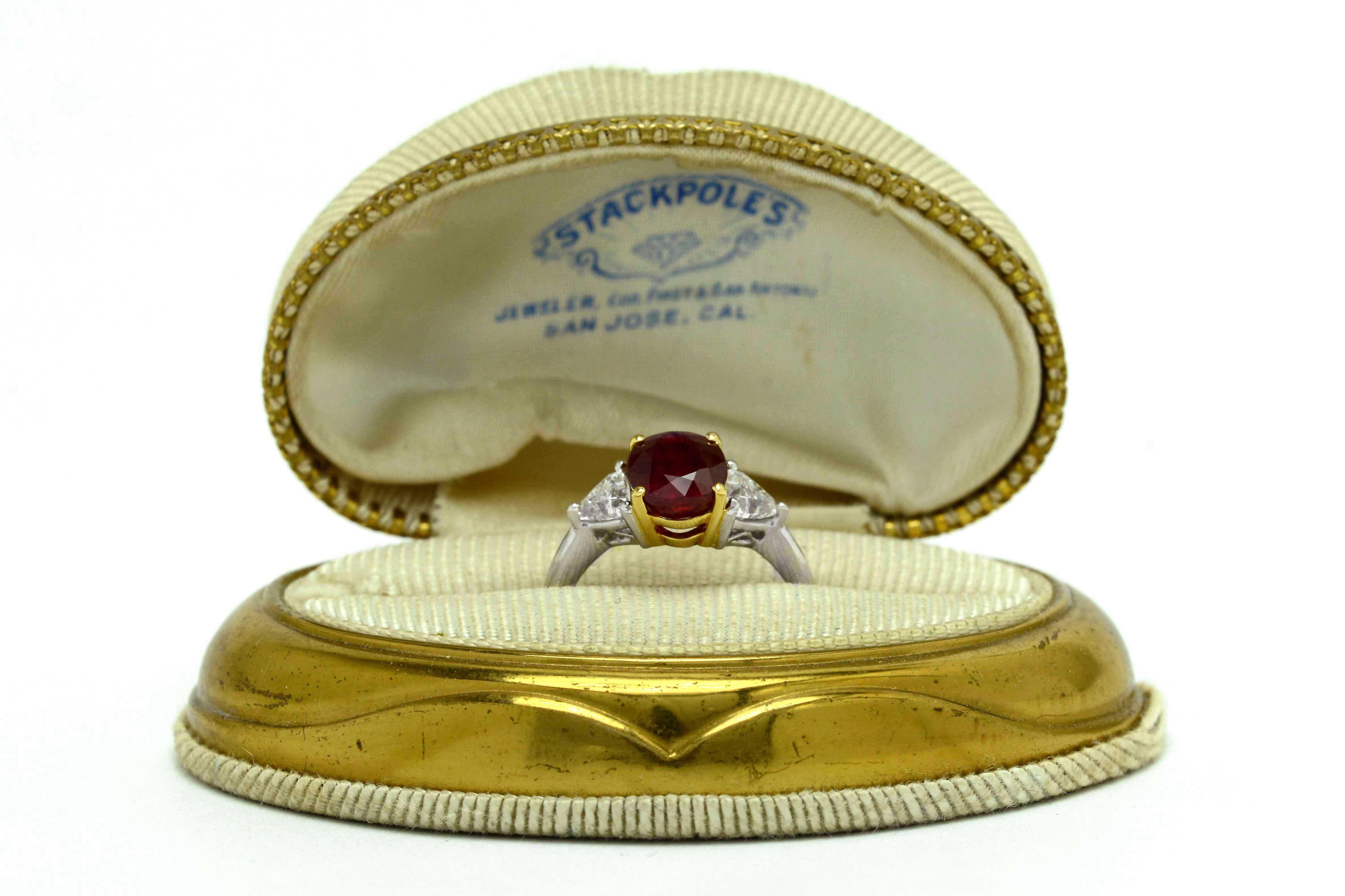 GIA Certified 3 Carat Oval Burma Ruby Diamond Platinum Gemstone Engagement Ring In Good Condition In Santa Barbara, CA
