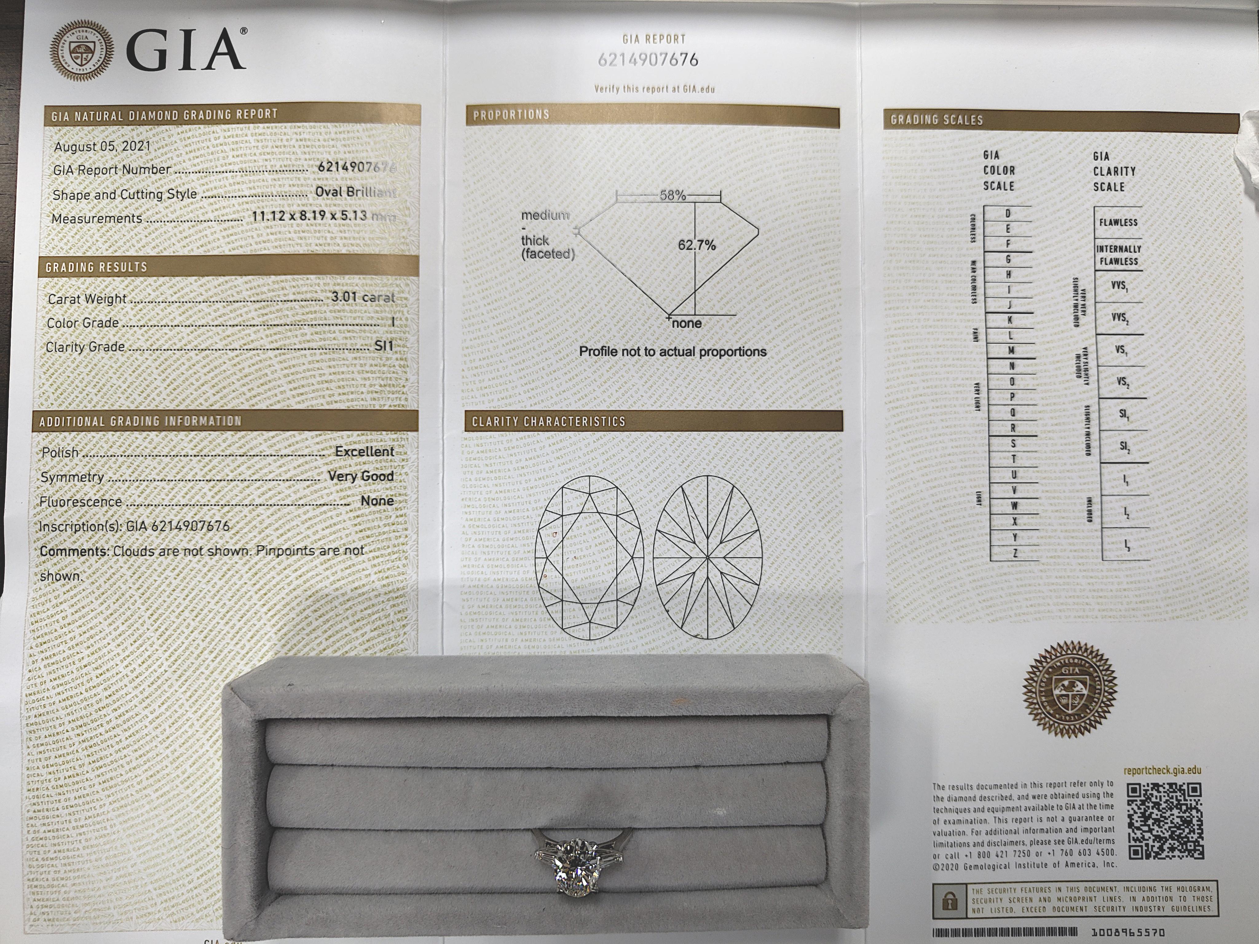 GIA Certified 3 Carat Oval Diamond 18K White Gold Engagement Ring In New Condition For Sale In Chicago, IL