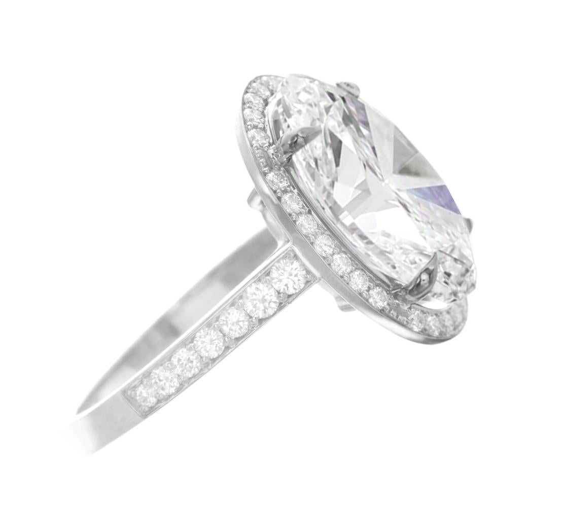 Bague en or blanc certifiée GIA avec un diamant de forme ovale E COLOR de 3,50 carats
100% PROPRE À L'ŒIL !