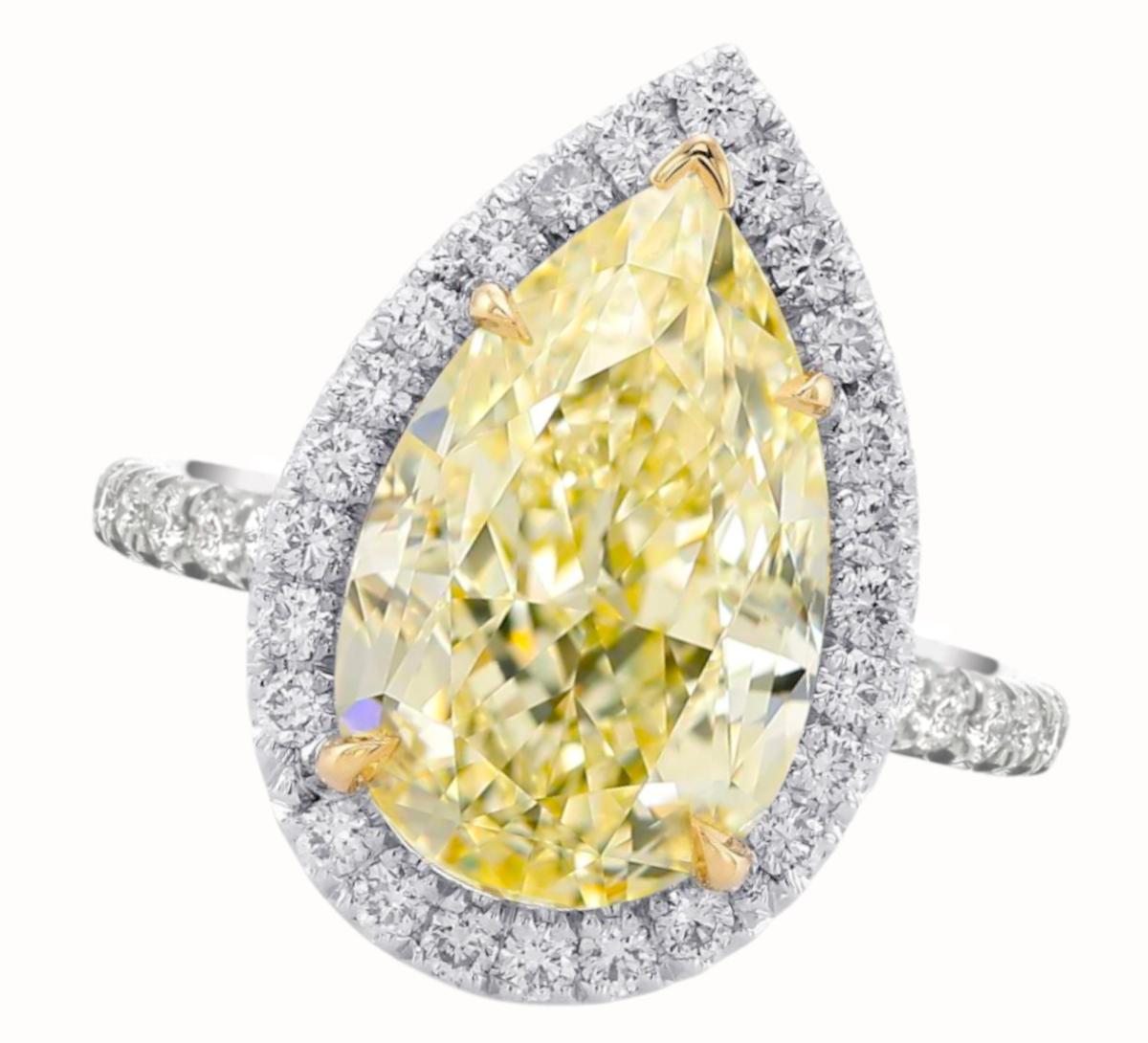GIA-zertifizierter 3 Karat birnenförmiger Fancy Hellgelber Diamant-Goldring (Ovalschliff) im Angebot