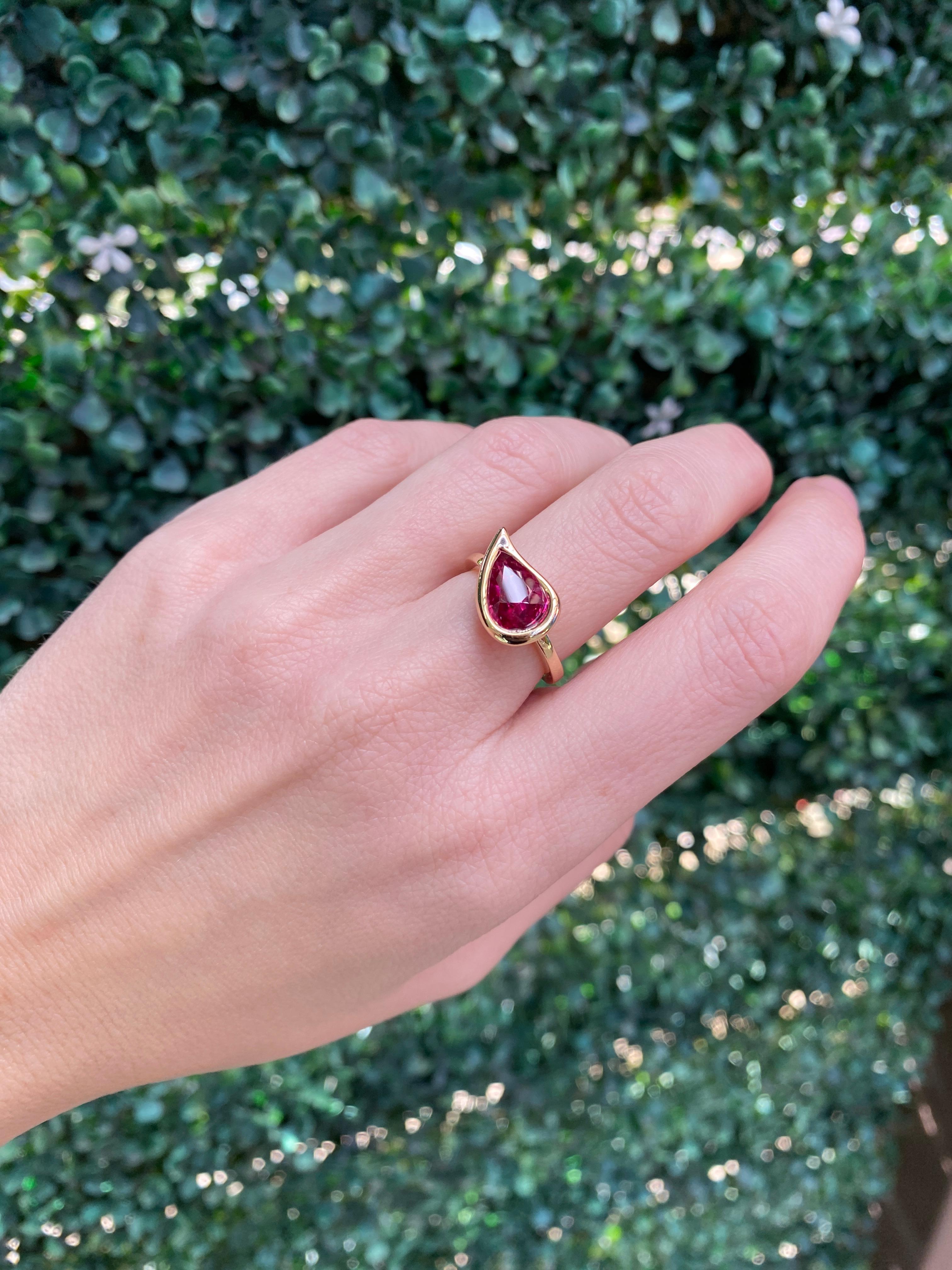 GIA Certified 3 Carat Pear Shaped Tanzanian Ruby Freeform Ring For Sale 11