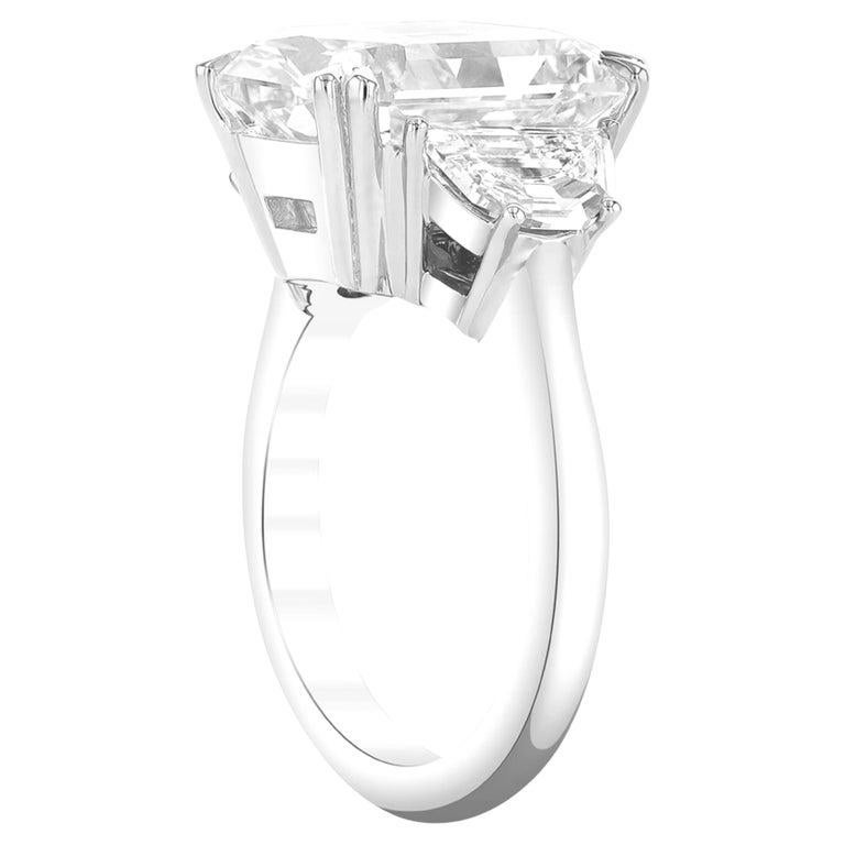 GIA Certified 3 Carat Radiant Cut Diamond Platinum Engagement Ring In New Condition For Sale In Chicago, IL