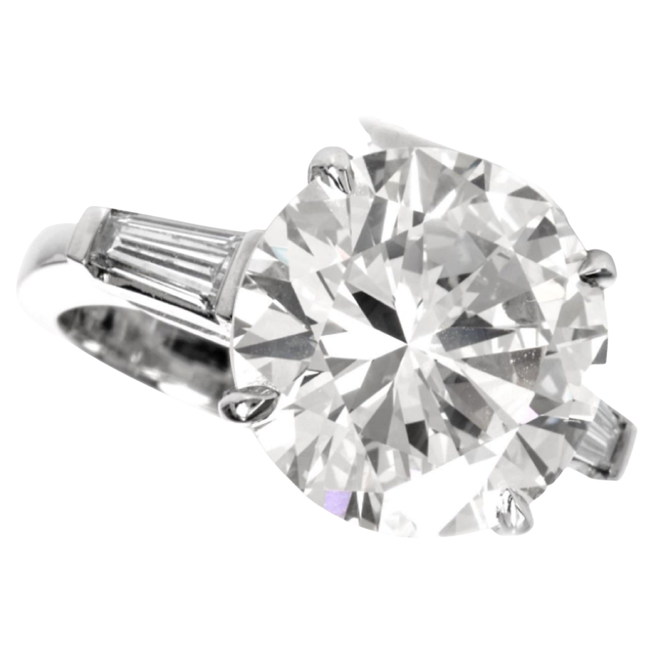 GIA Certified 3 Carat Round Brilliant Cut Diamond Tapered Baguette Ring For Sale