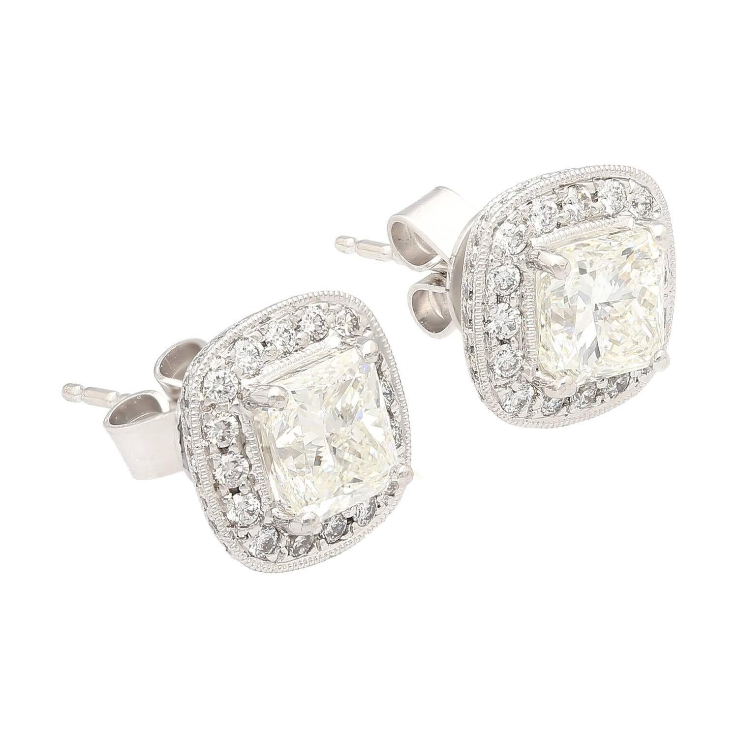 GIA Certified 3 Carat Total Radiant Cut Diamond Stud Earrings in 18k White Gold In New Condition For Sale In Miami, FL