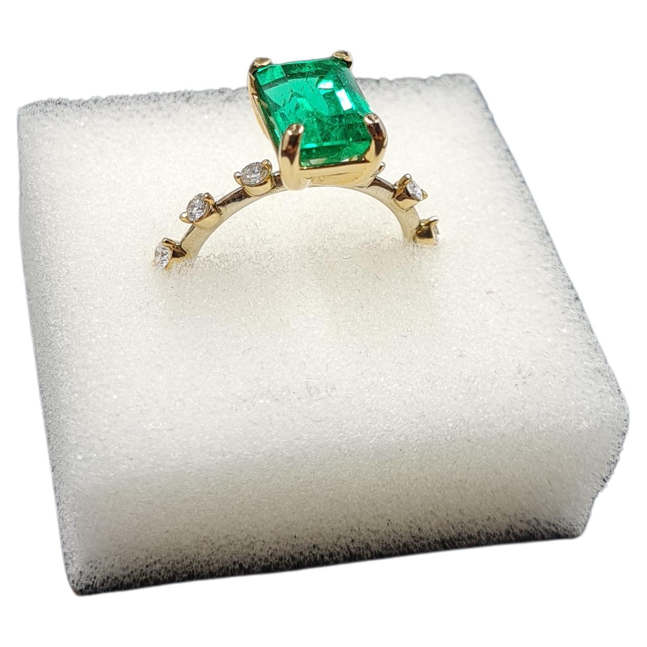 GIA-zertifizierter kolumbianischer Smaragdring mit 3 Karat (Smaragdschliff) im Angebot