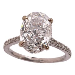 Anello di fidanzamento con diamante ovale certificato GIA da 3 carati in oro bianco 18 carati