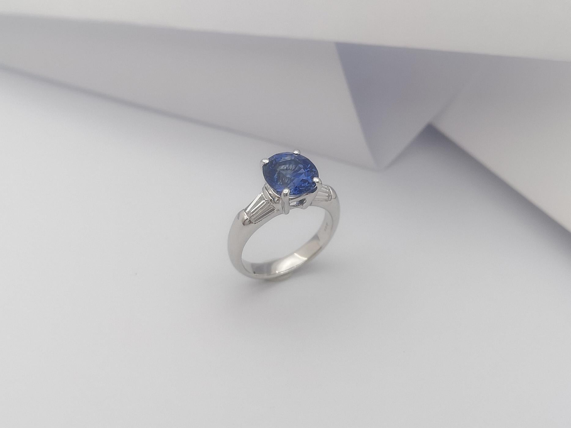 GIA Certified 3 Cts Blue Sapphire with Diamond Ring Set in 18 Karat White Gold For Sale 10