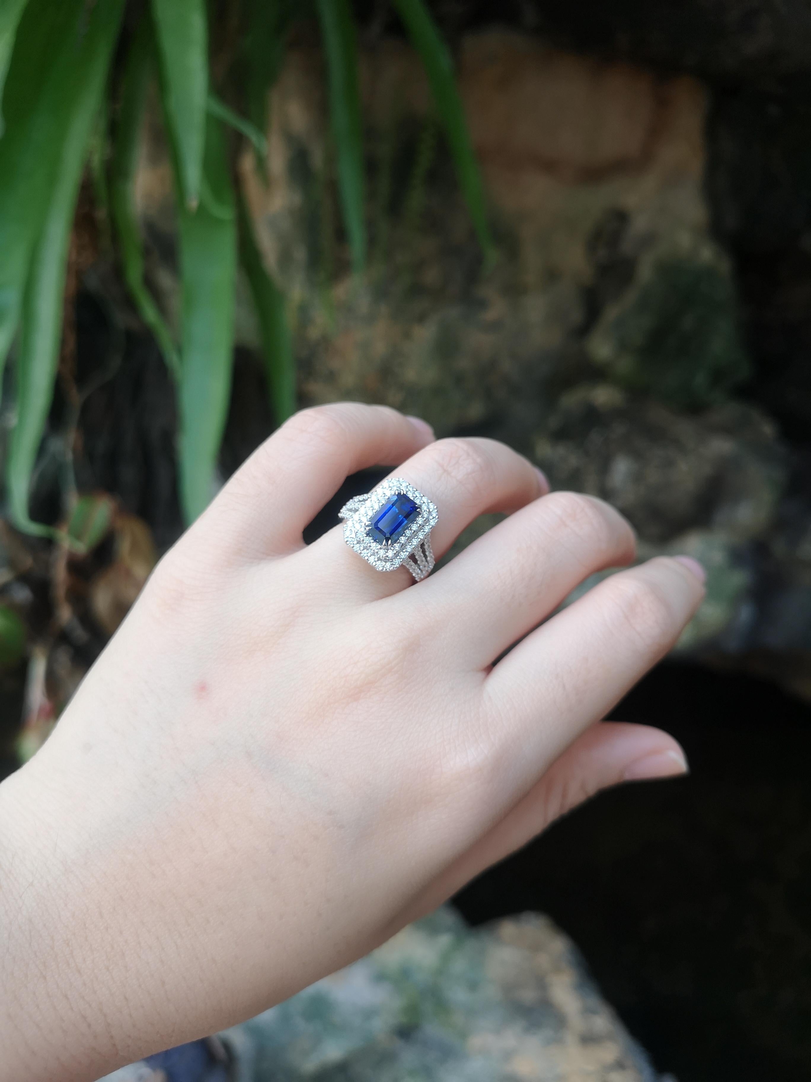 Blue Sapphire 3.76 carats with Diamond 0.96 carat Ring set in 18 Karat White Gold Settings
(GIA Certified)

Width:  1.2 cm 
Length: 1.6 cm
Ring Size: 54
Total Weight: 10.34 grams

Blue Sapphire 
Width:  0.5 cm 
Length: 0.9 cm

