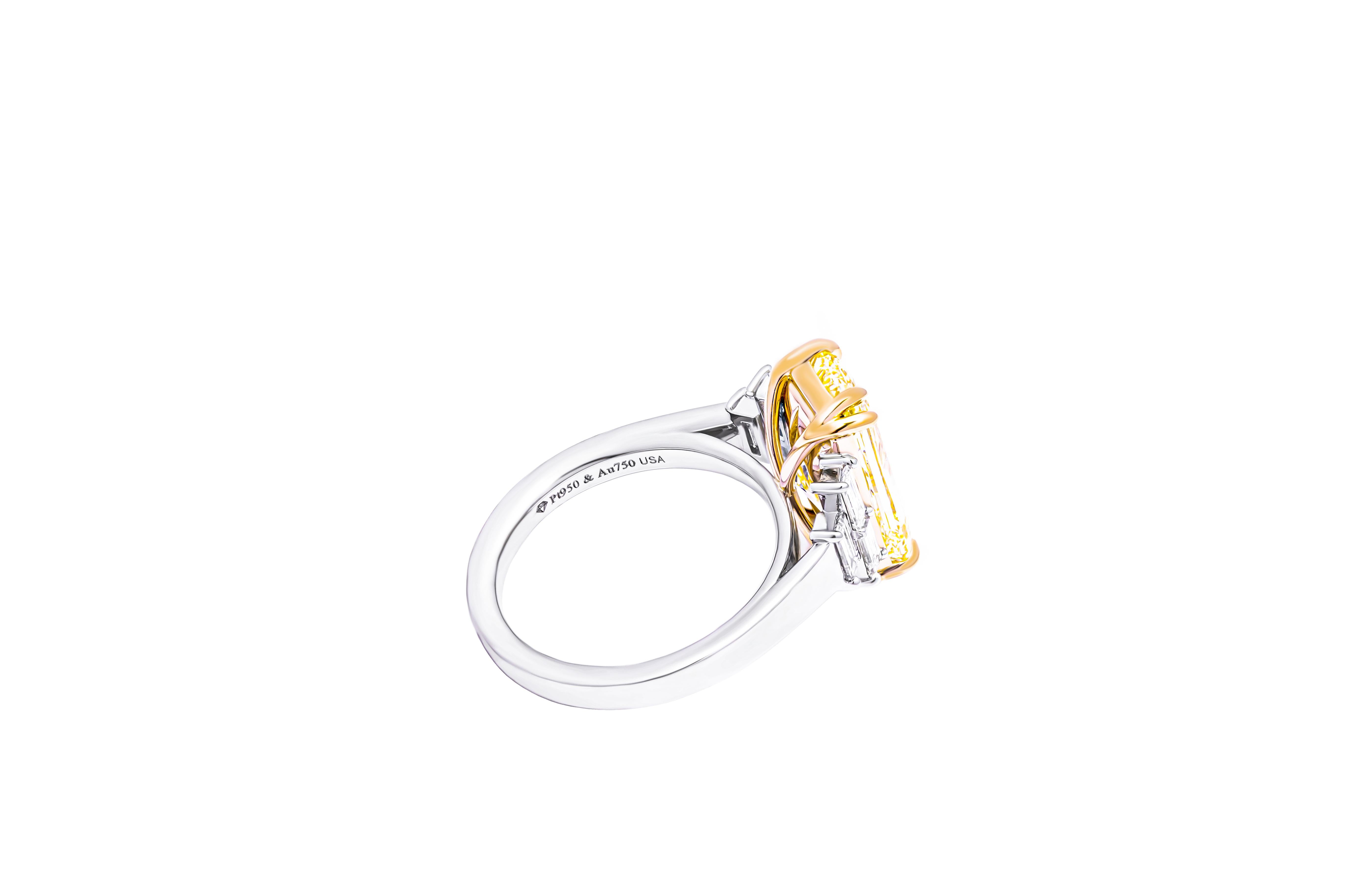 Modern GIA Certified 3 Stone Ring with 5.00ct Fancy Light Yellow Radiant Cut For Sale