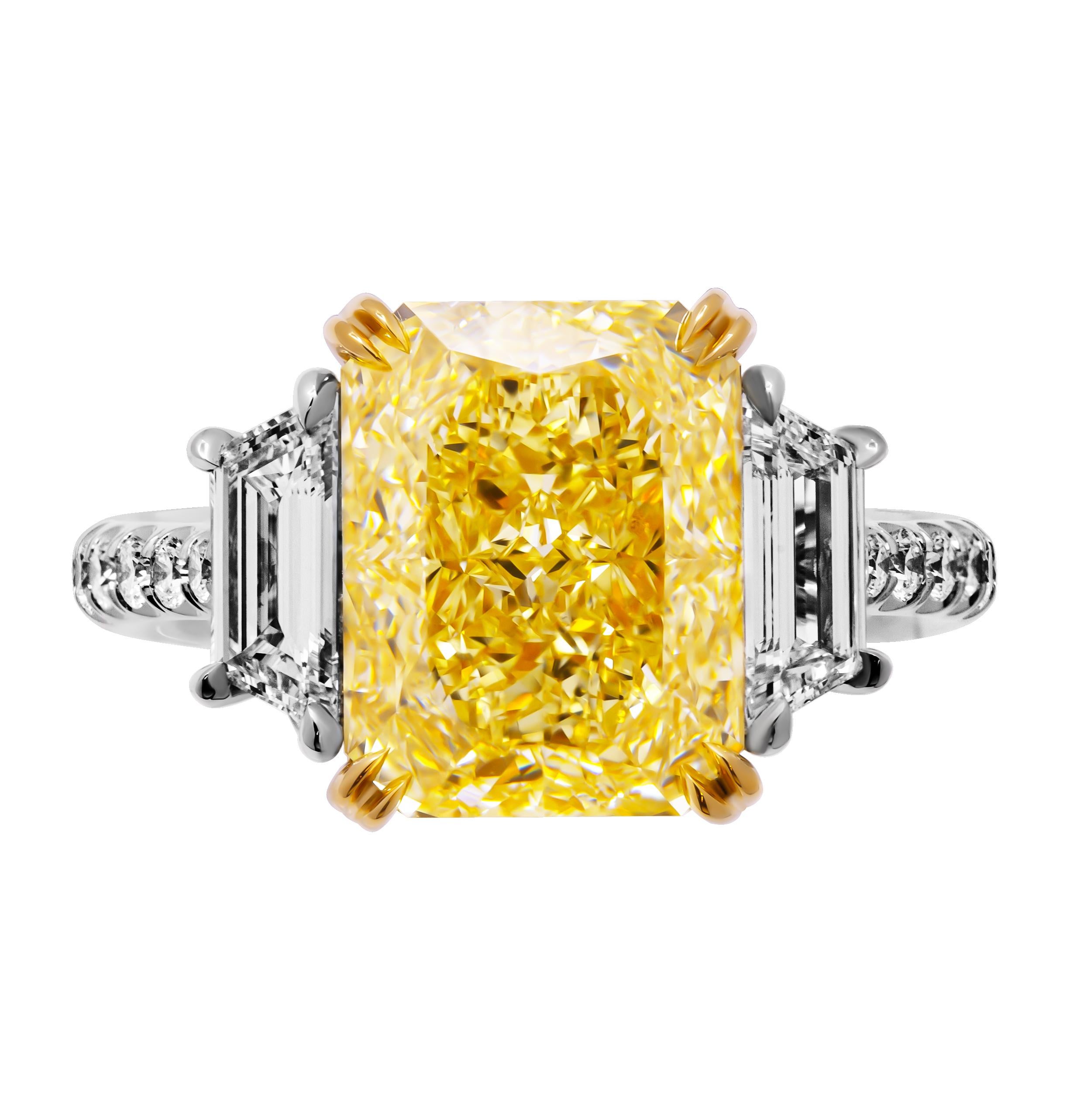 Modern GIA Certified 3 stone Ring with 6.01ct Fancy Yellow Radiant Diamond For Sale