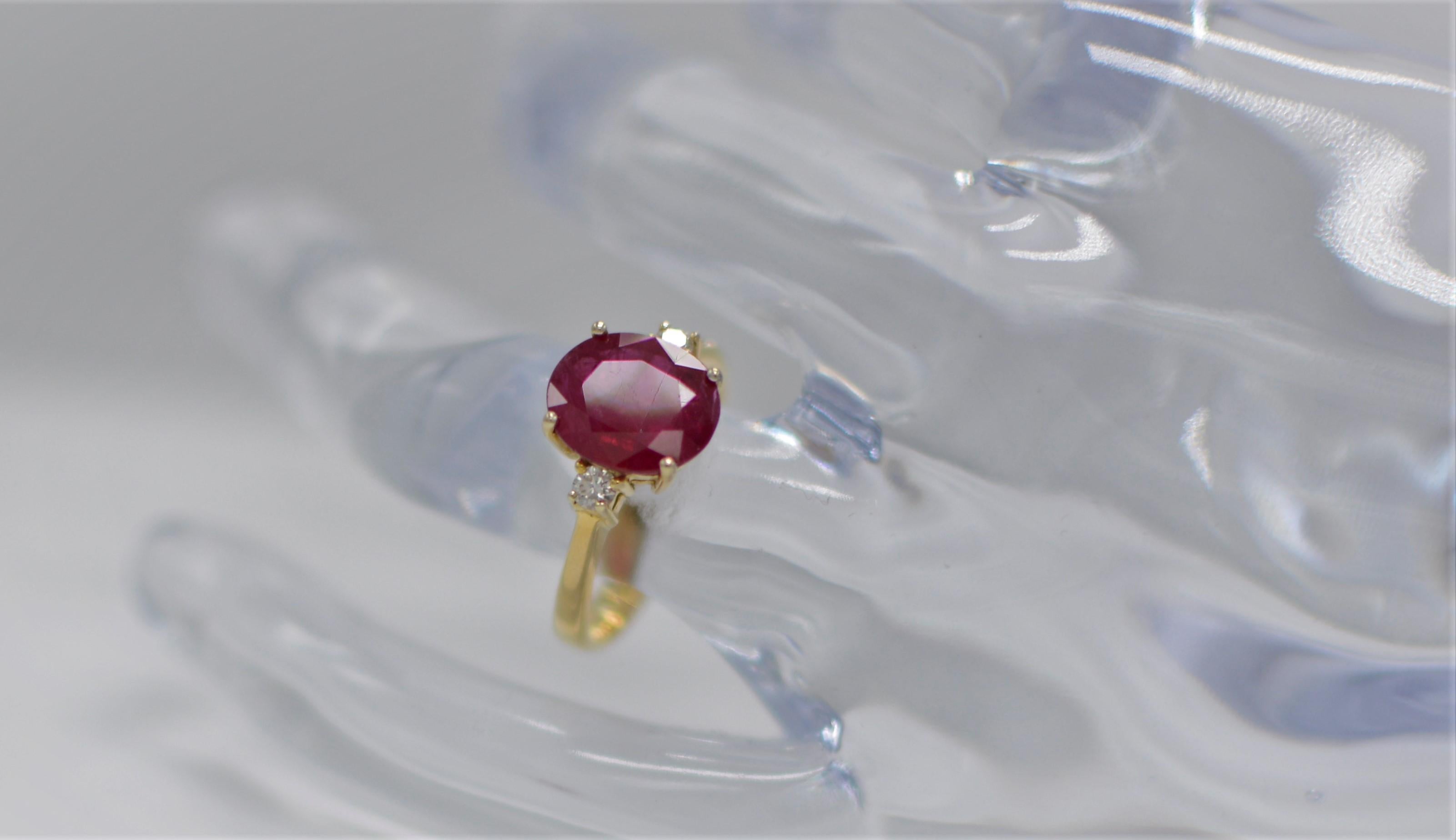 GIA Certified 3.0 Carat Burma Ruby Ring 18 Karat Yellow Gold, Oval Shape Ruby For Sale 2