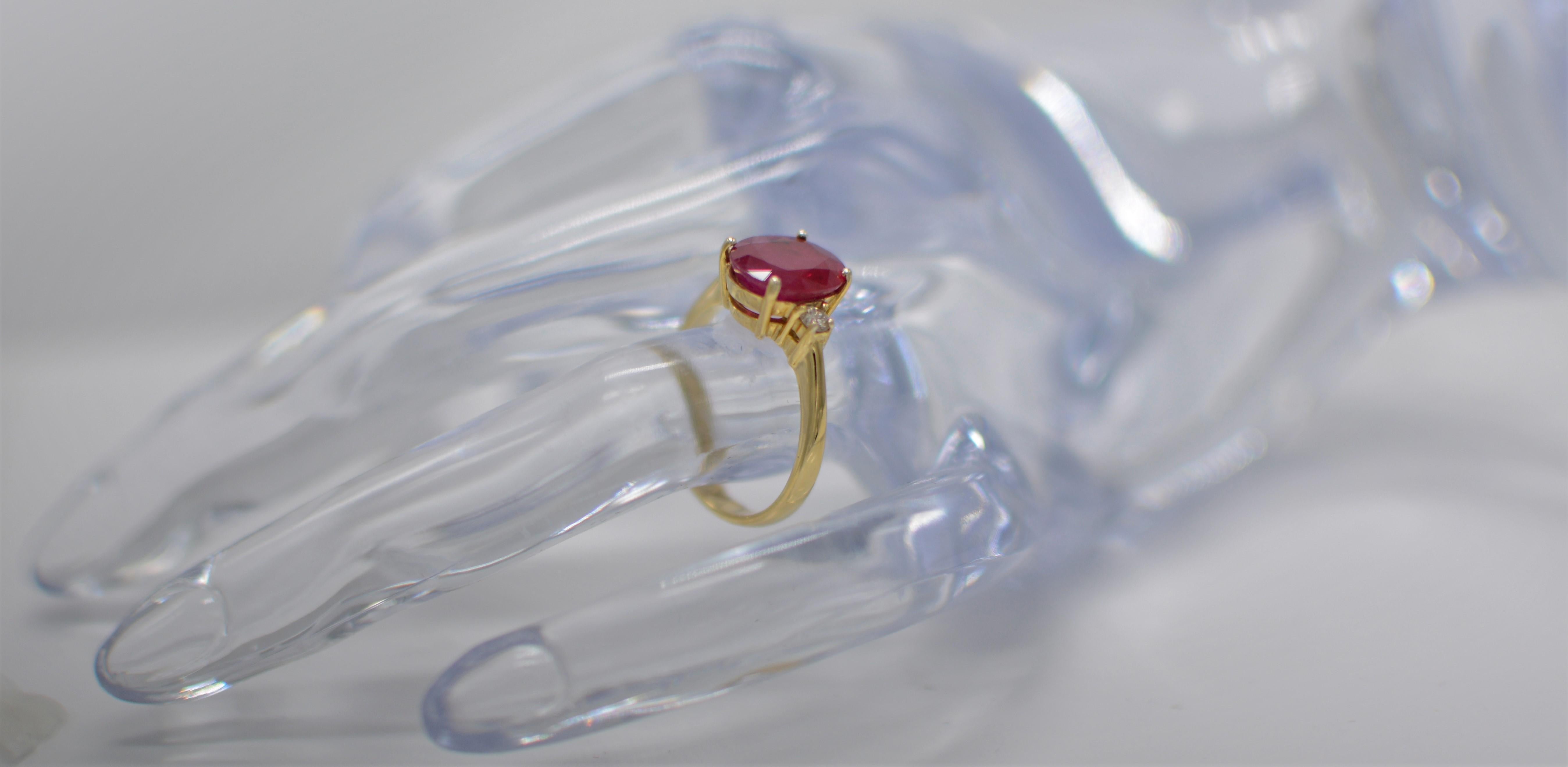 Women's GIA Certified 3.0 Carat Burma Ruby Ring 18 Karat Yellow Gold, Oval Shape Ruby For Sale