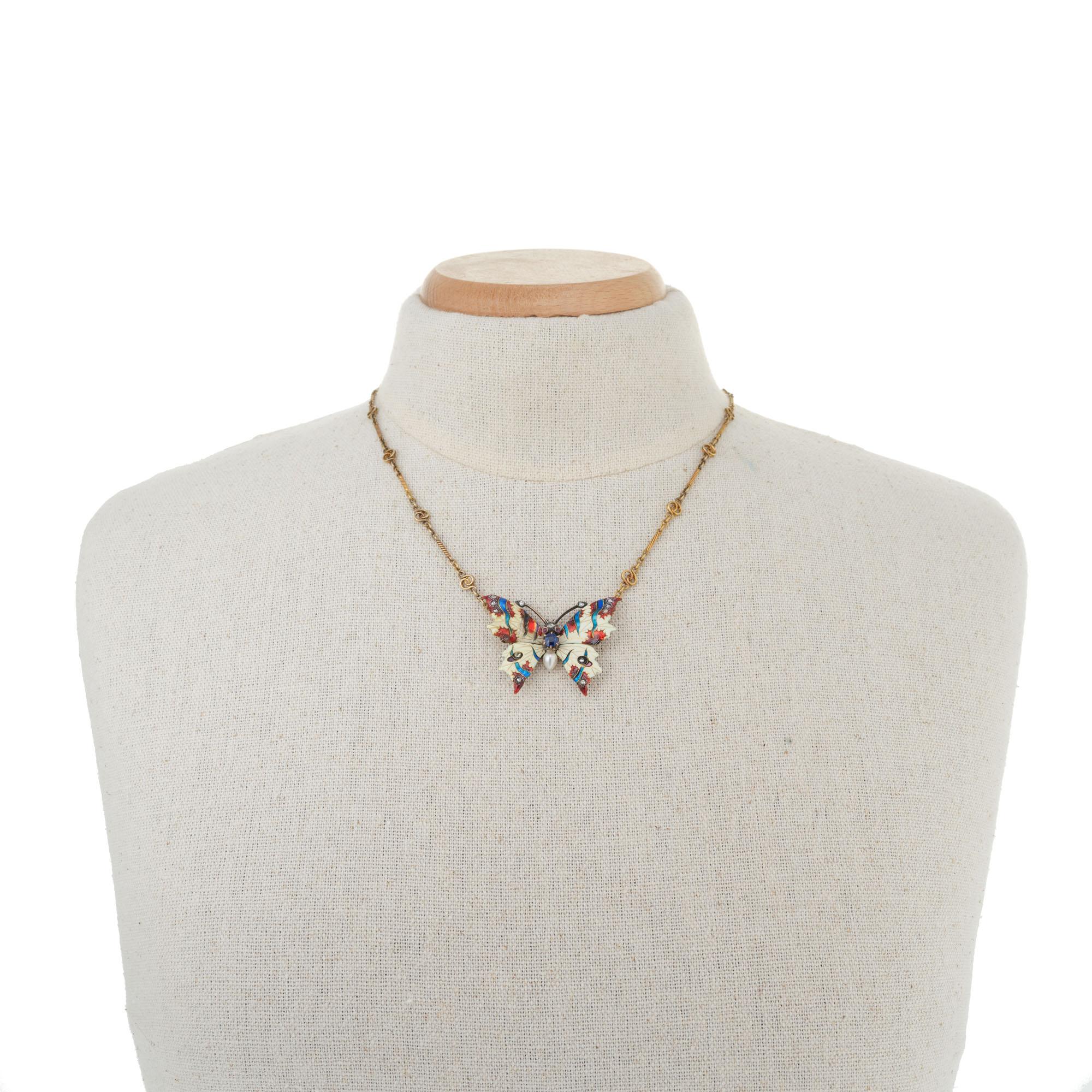 Collier pendentif papillon en saphir, diamant et perle de 0,30 carat, certifié GIA Bon état - En vente à Stamford, CT
