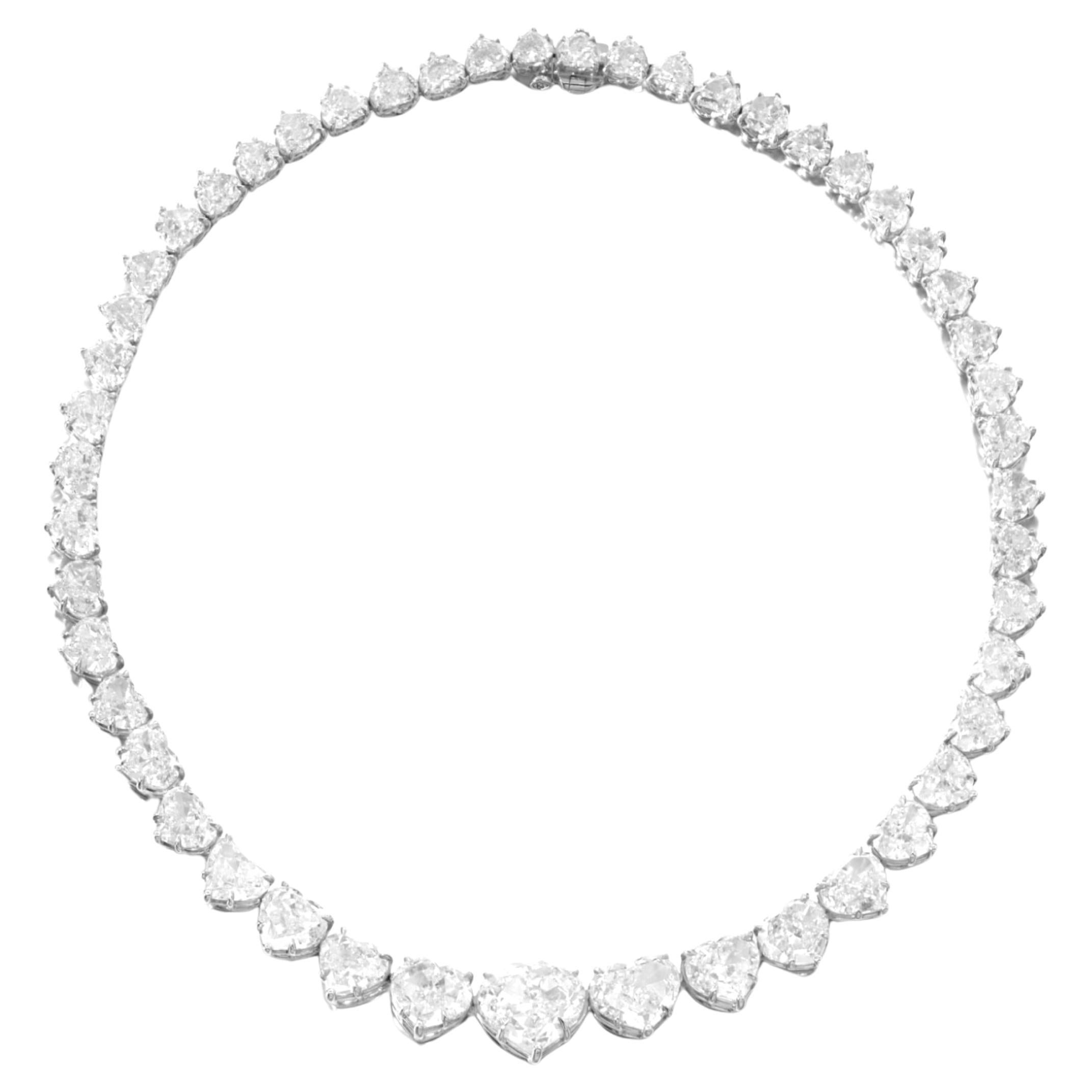 Certifié GIA, 50 ct. Collier tennis Riviera en forme de cœur