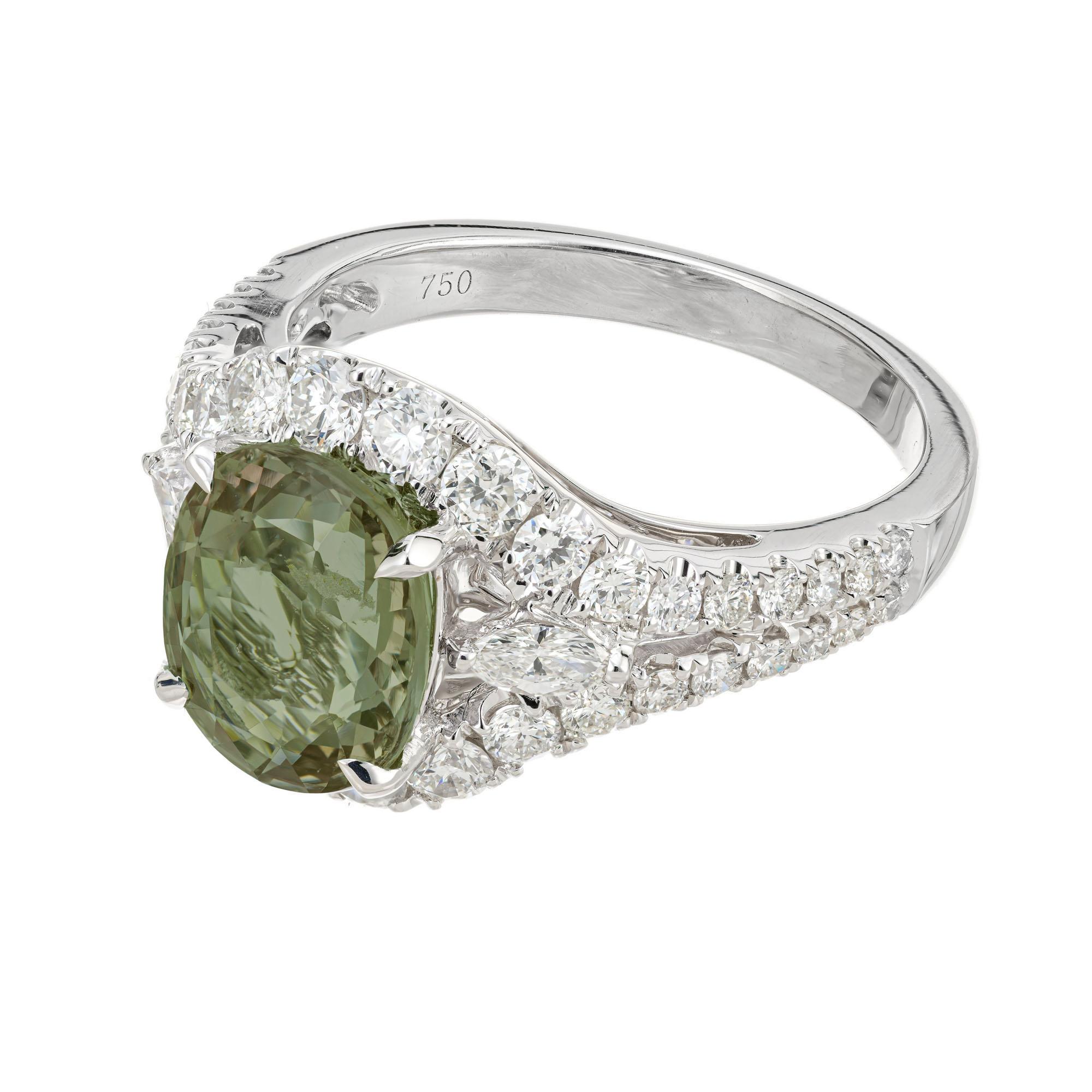 GIA-zertifizierter 3,00 Karat ovaler Alexandrit-Diamant-Halo-Verlobungsring aus Gold (Ovalschliff) im Angebot