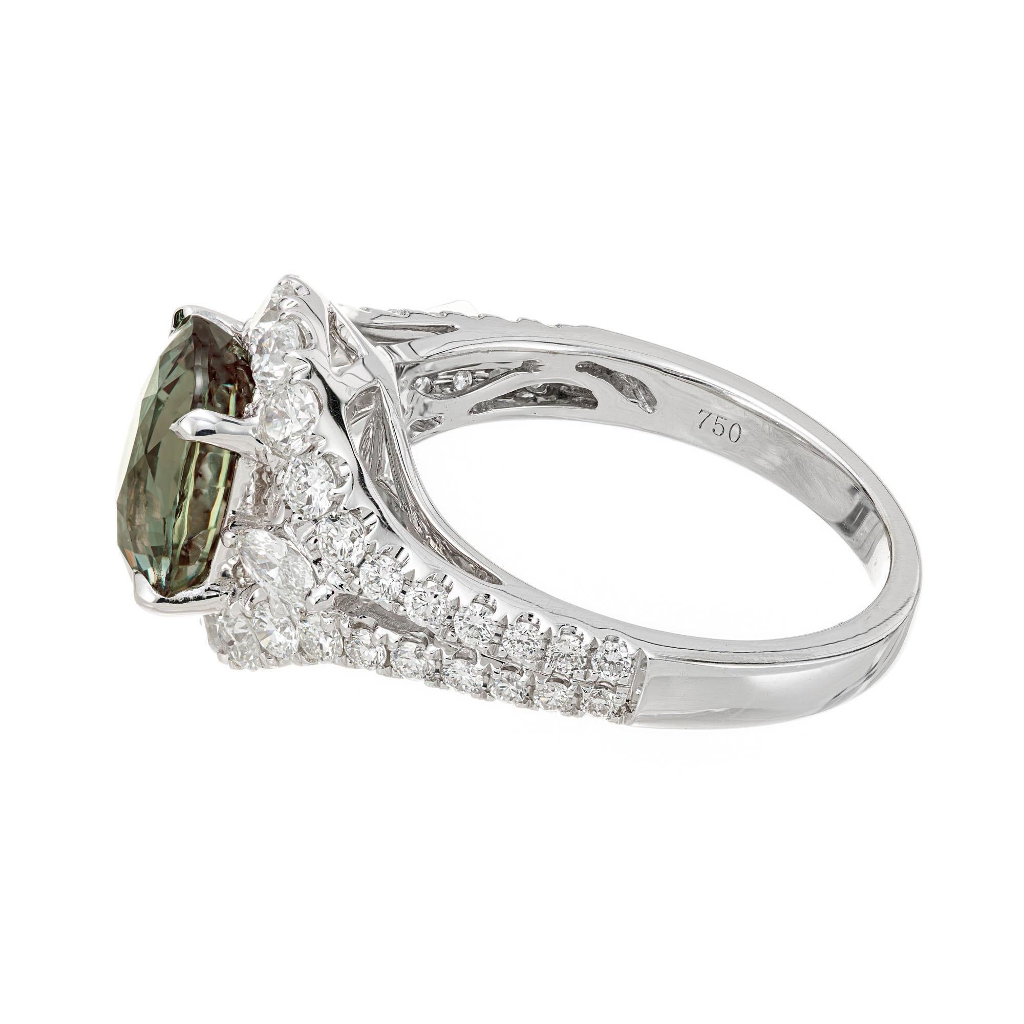 GIA-zertifizierter 3,00 Karat ovaler Alexandrit-Diamant-Halo-Verlobungsring aus Gold im Angebot 1