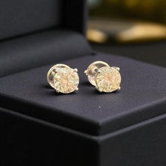 Orecchini a bottone con diamanti rotondi brillante da 3,00 carati, certificati GIA, grado di purezza D, purezza VVS1, in oro 18 carati