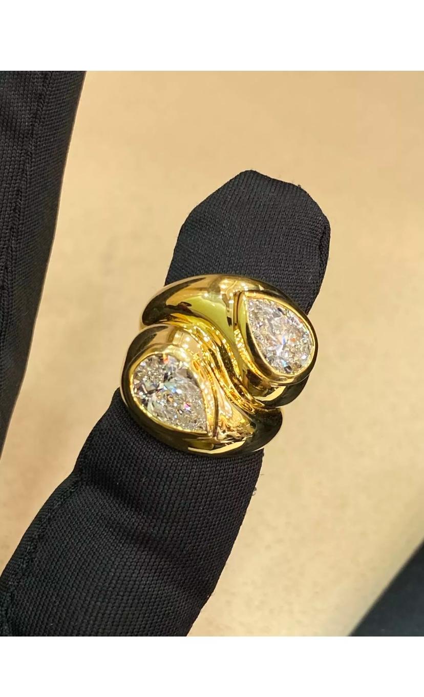 GIA Certified 3.00 Carat F/VS1 Diamonds 18K Gold Double Ring In New Condition For Sale In Massafra, IT