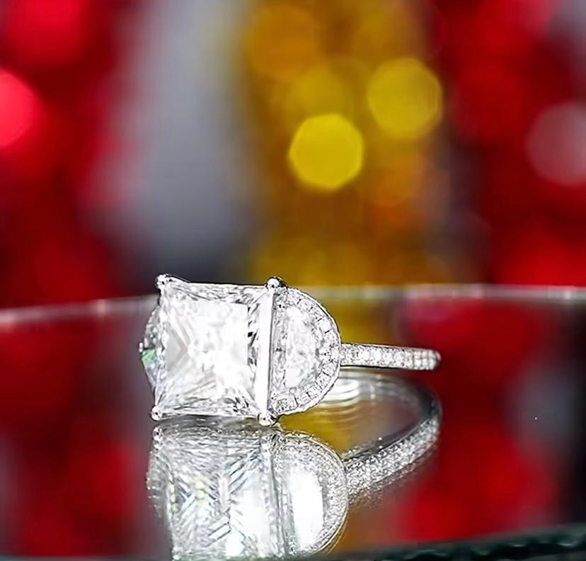 GIA Certified 3.00 Carat F/VVS  Natural Diamond 18K Gold Ring In New Condition For Sale In Massafra, IT