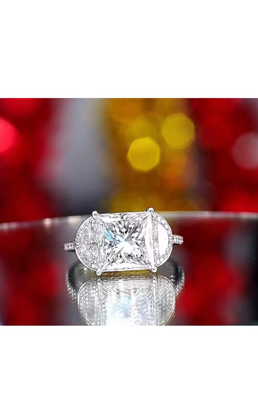 Women's GIA Certified 3.00 Carat F/VVS  Natural Diamond 18K Gold Ring For Sale