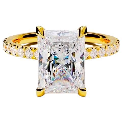 GIA Certified 3.00 Carat F/VVS1 18K Gold Solitaire Ring