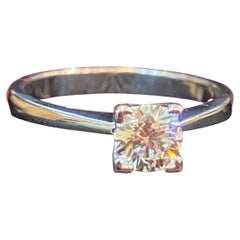 GIA Certified 3.00 Carat G VS2 Round Brilliant Diamond Engagement Ring 18K Gold