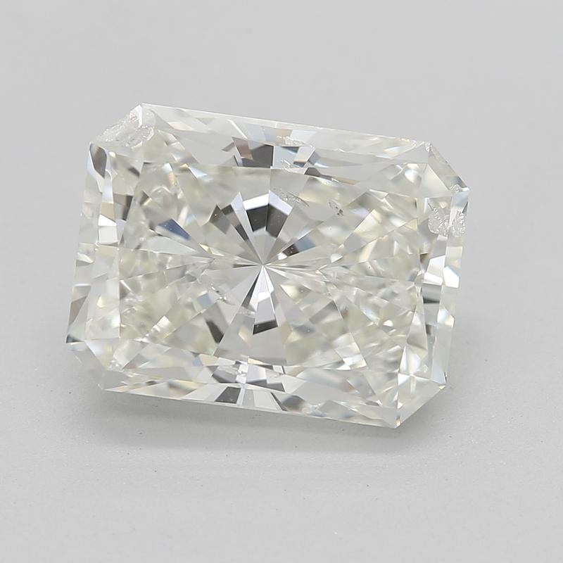 Découvrez l'attrait de cette bague en or jaune ornée d'un magnifique diamant radiant pesant 3,00. Classé J et I1, ce diamant rayonne d'une brillance exceptionnelle, captant la lumière sous tous les angles. La pierre unique sertie met en valeur la