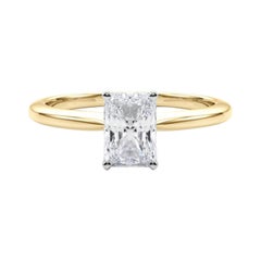 Bague solitaire à diamant radiant de 3,00 carats, certifiée par la GIA et sertie sur le pourtour