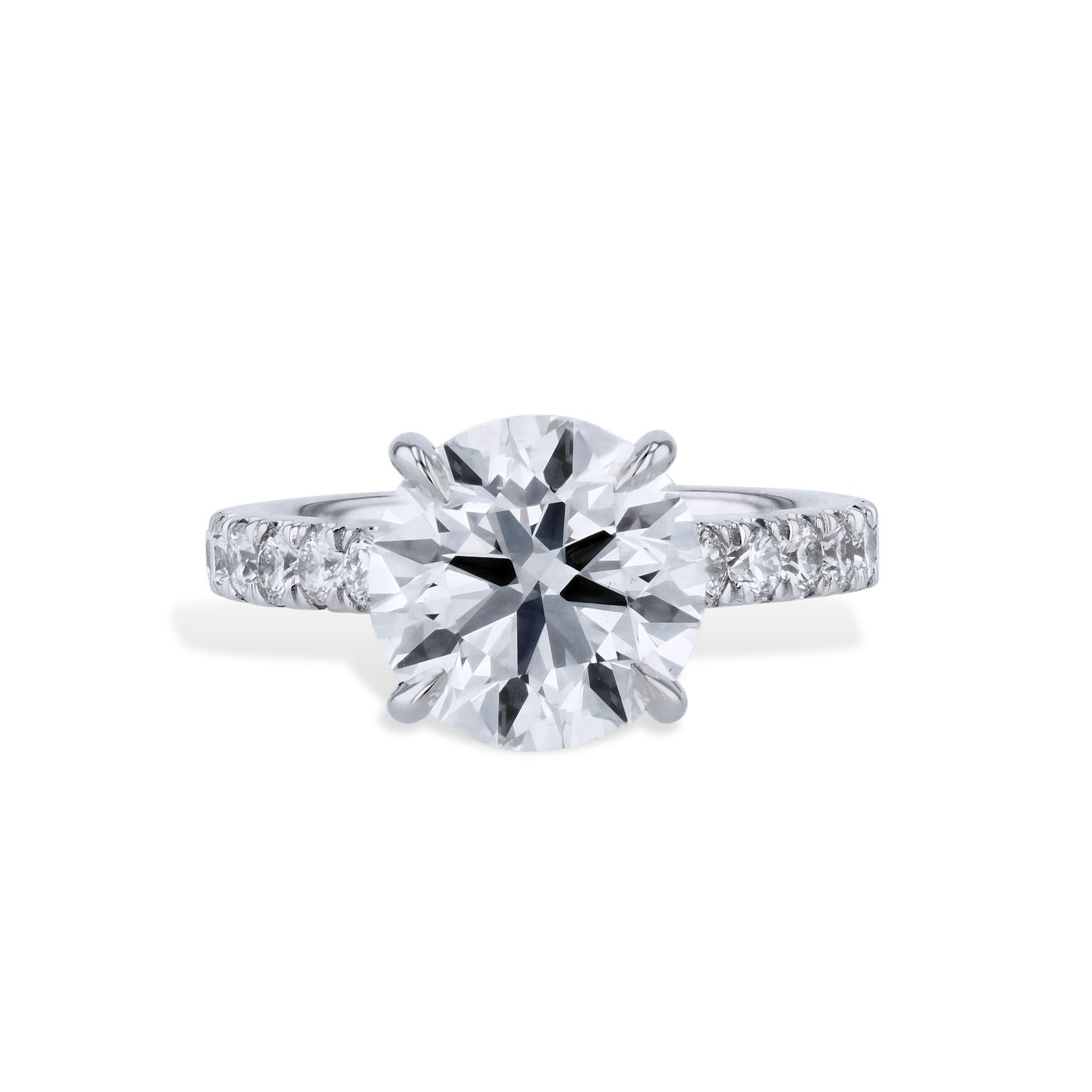 Round Cut GIA Certified 3.00 Carat Solitaire Diamond White Gold Estate Ring For Sale