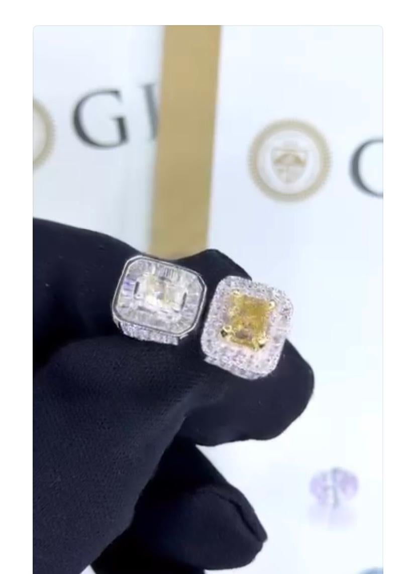GIA Certified 3.00 Carats Diamonds 18K Gold Ring In New Condition For Sale In Massafra, IT