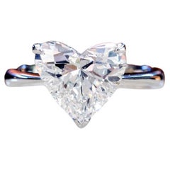 GIA Certificato 3,00 Carati di purezza senza difetti Colore D Anello d'oro con diamante a forma di cuore