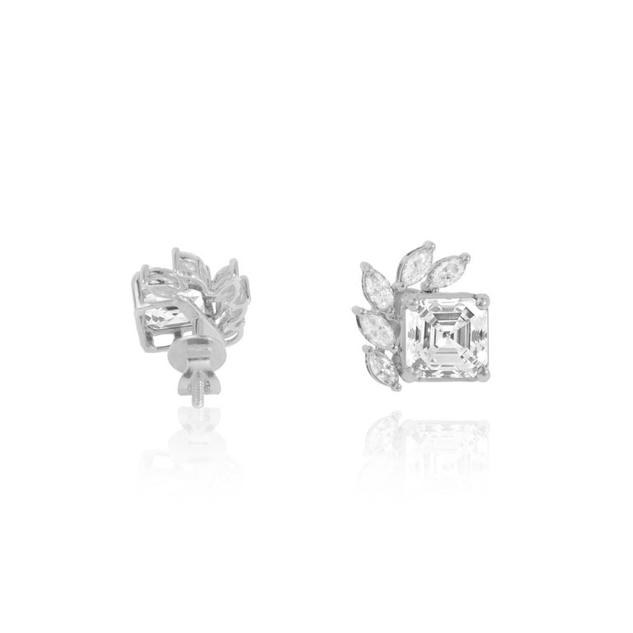 Pendientes de oro blanco de 18 quilates con halo de diamantes talla Asscher de 3,00 quilates con certificado GIA en venta 1