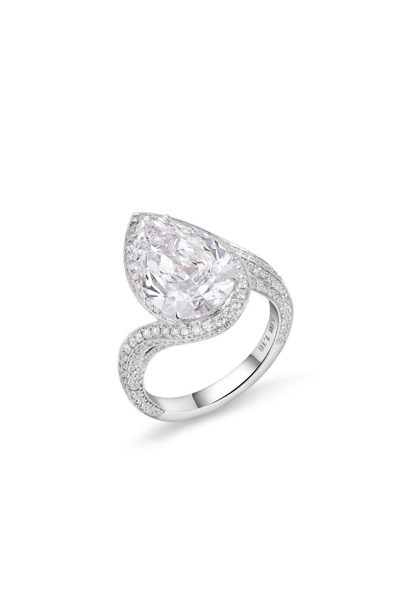Pear Cut GIA Certified 3.00 Ct Diamond Internally Flawless 18K Gold Ring For Sale