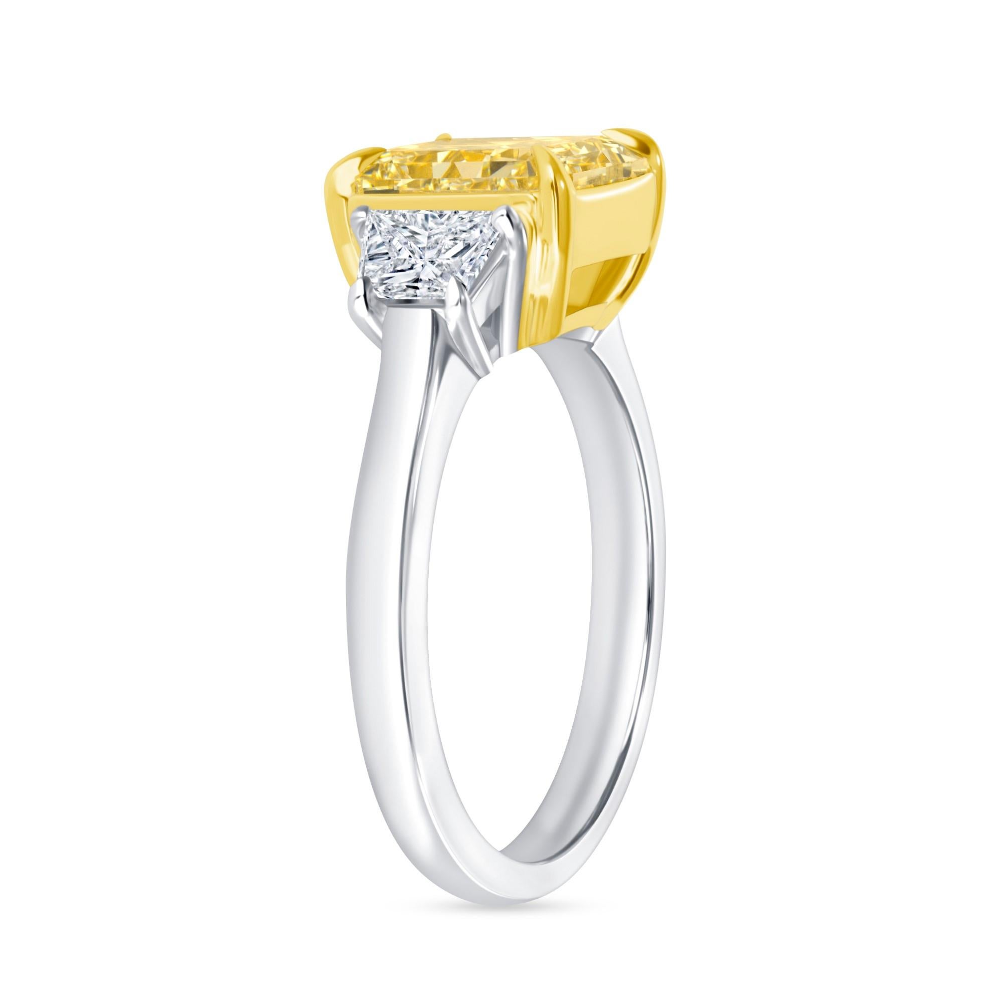 GIA Certified 3.00 Ct. Fancy Intense Yellow Radiant Cut Diamond Ring For Sale 1