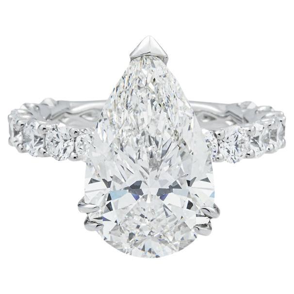 GIA Certified 3.00 Ct  FLAWLESS / D color 18K Gold Solitarie Ring For Sale