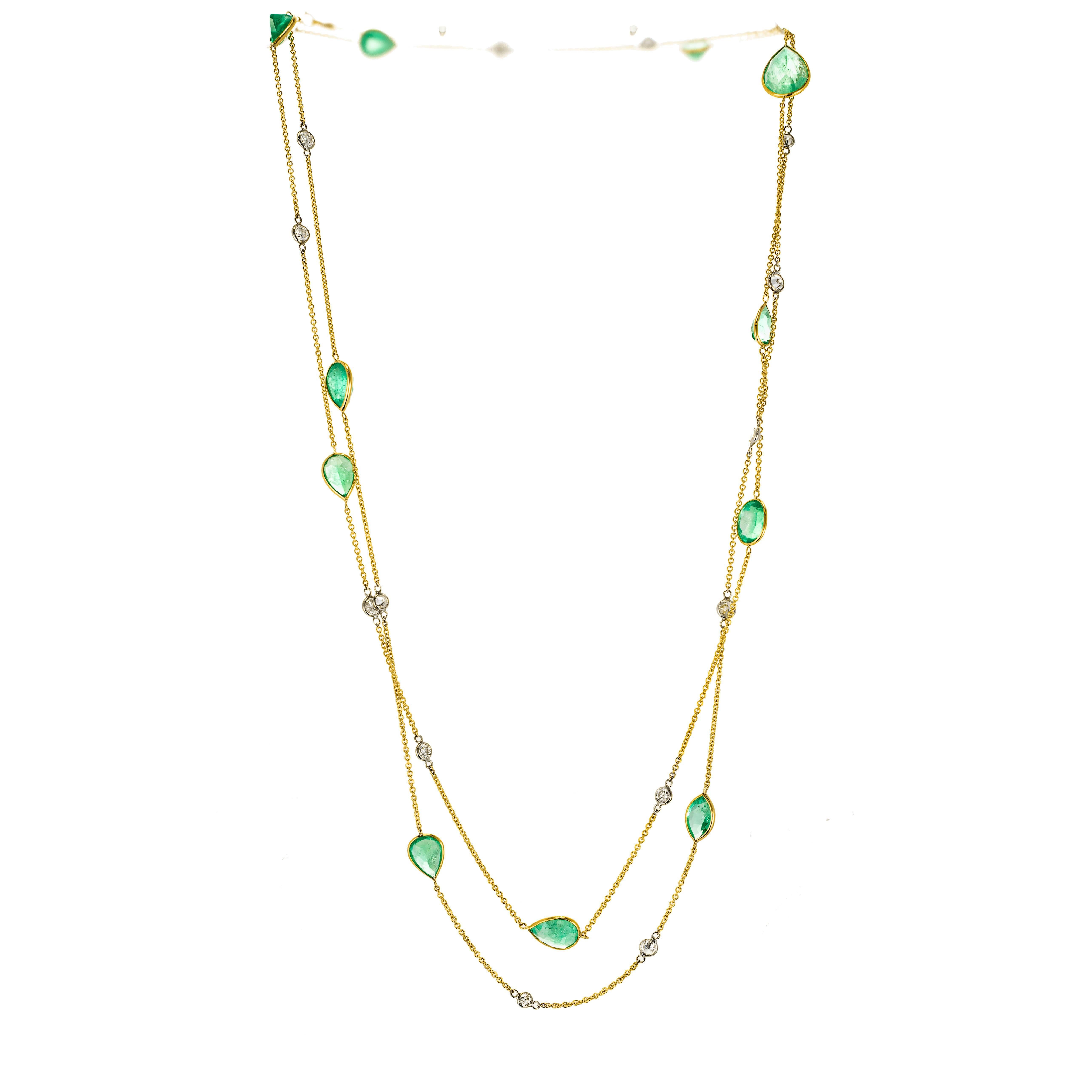Pear Cut GIA Certified 30.00 Carat Emerald Diamond by the Yard Style Gold Chain Necklace For Sale