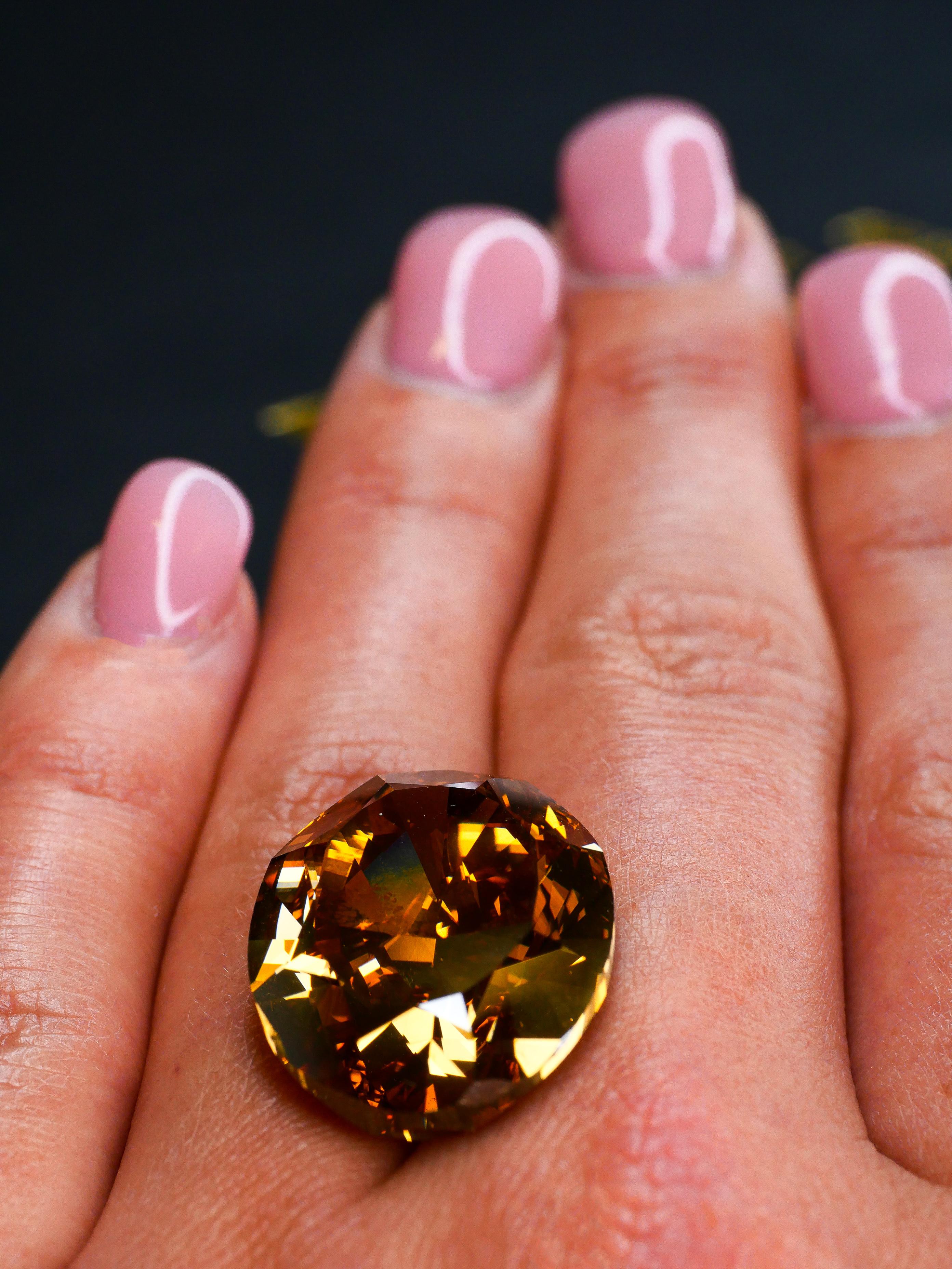 GIA Certified 30.03 Carat Diamond Fancy Intense Orange For Sale 4
