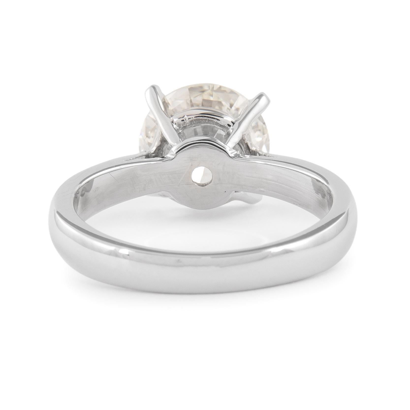 Women's GIA Certified 3.00ct Round Brilliant Diamond I VS2 Engagement Ring White Gold For Sale