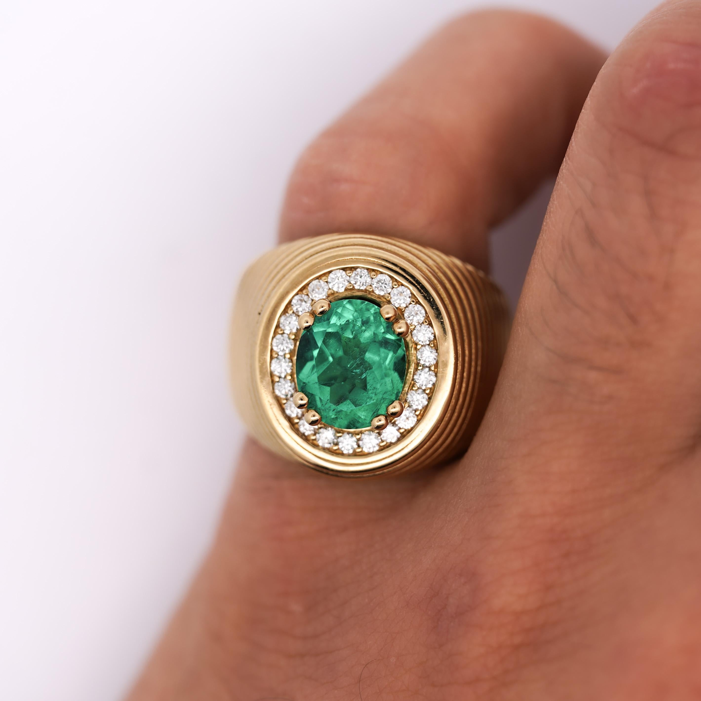 GIA Certified 3.01 Carat Colombian Emerald & Diamond 18K Yellow Gold Unisex Ring 3